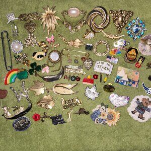 55 Piece Mixed Brooch Pin Lot
